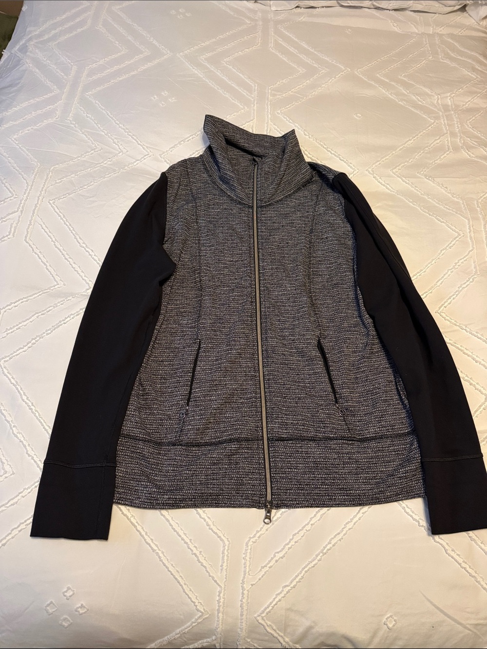 Lululemon Daily Yoga Jacket Coco Pique Black Full Zip Athletic Jacket- Size 12